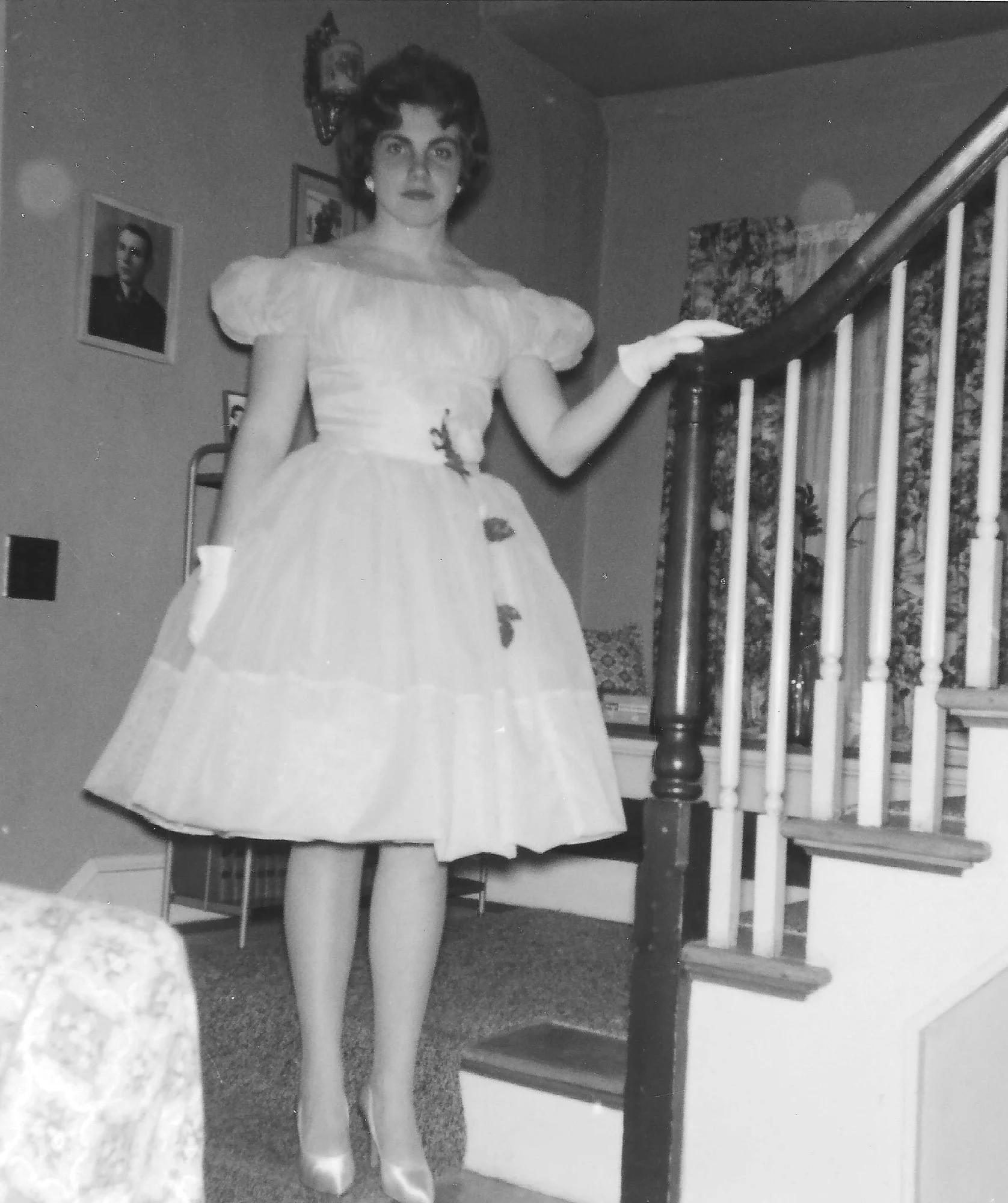 Anne in her prom dress